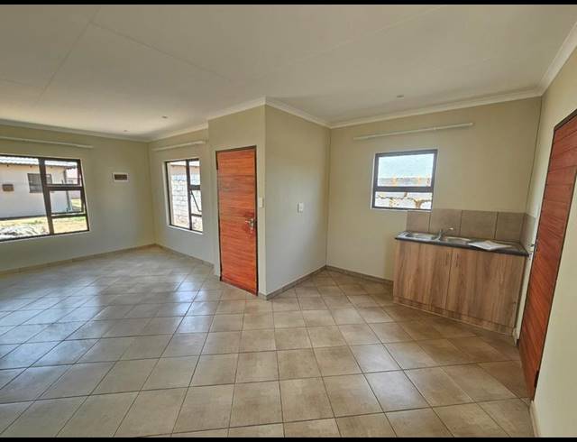 3 BEDROOM HOUSE FOR SALE IN SELCOURT